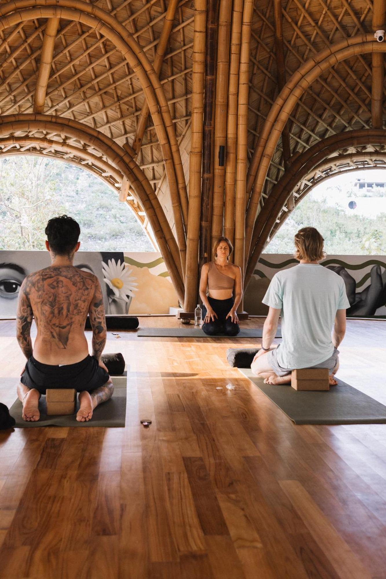 Mantra Wellness Center Hotel Uluwatu  Exterior photo