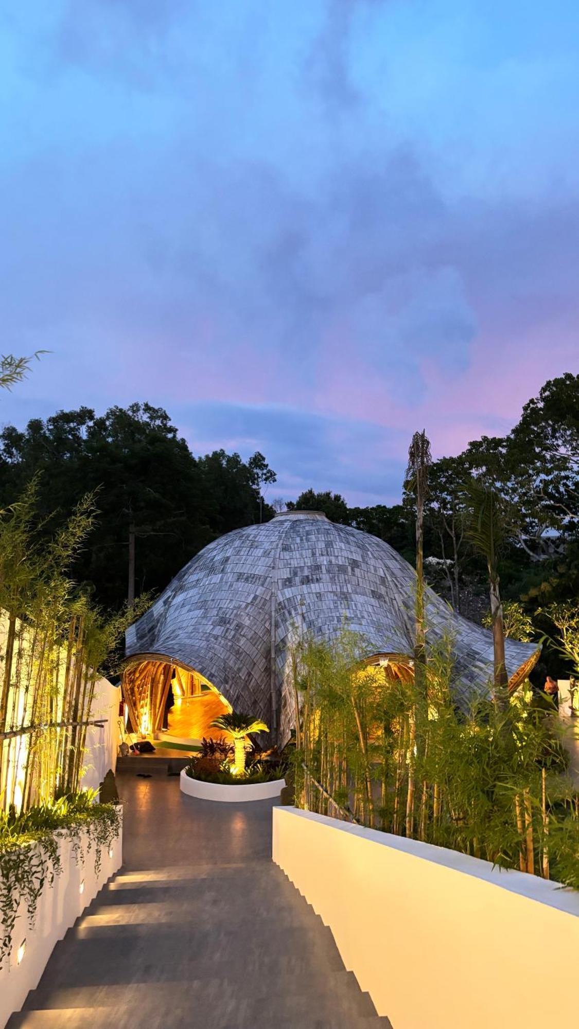 Mantra Wellness Center Hotel Uluwatu  Exterior photo