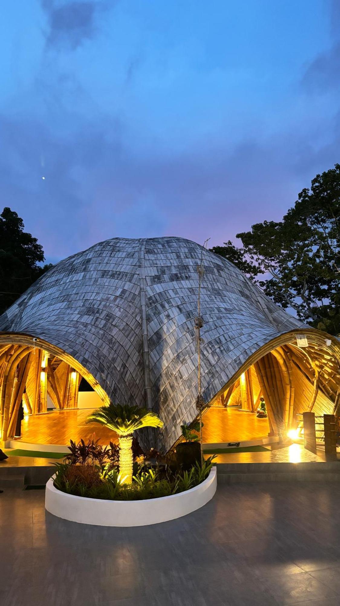 Mantra Wellness Center Hotel Uluwatu  Exterior photo