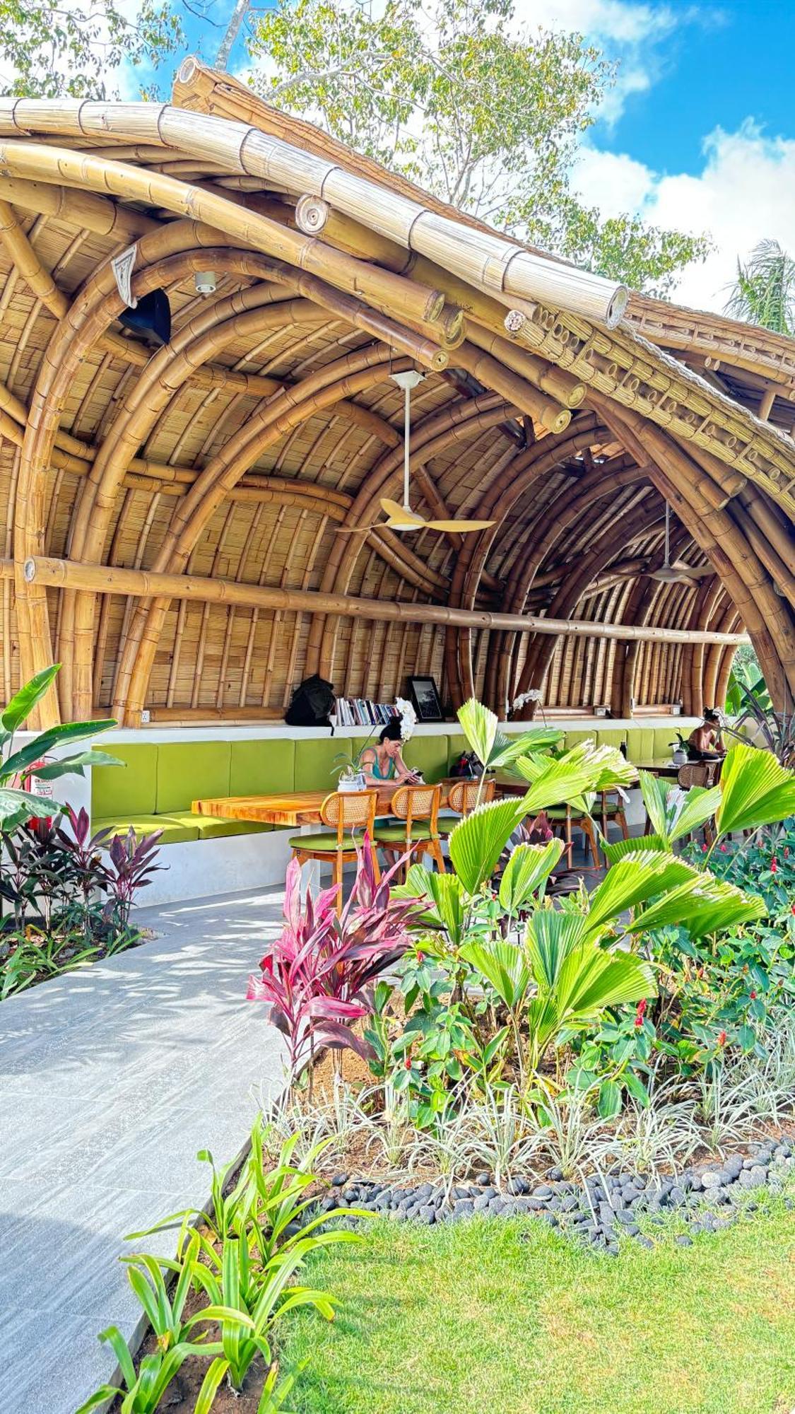 Mantra Wellness Center Hotel Uluwatu  Exterior photo