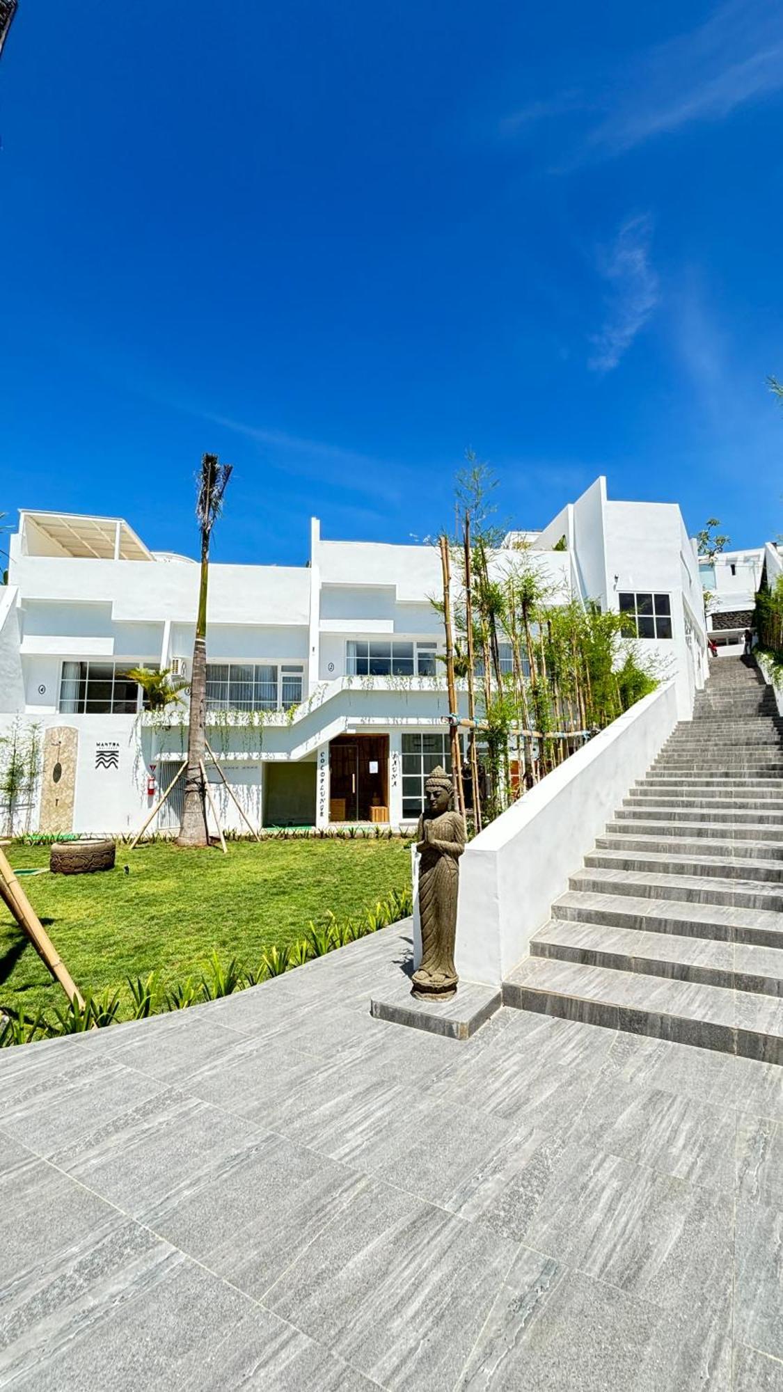 Mantra Wellness Center Hotel Uluwatu  Exterior photo